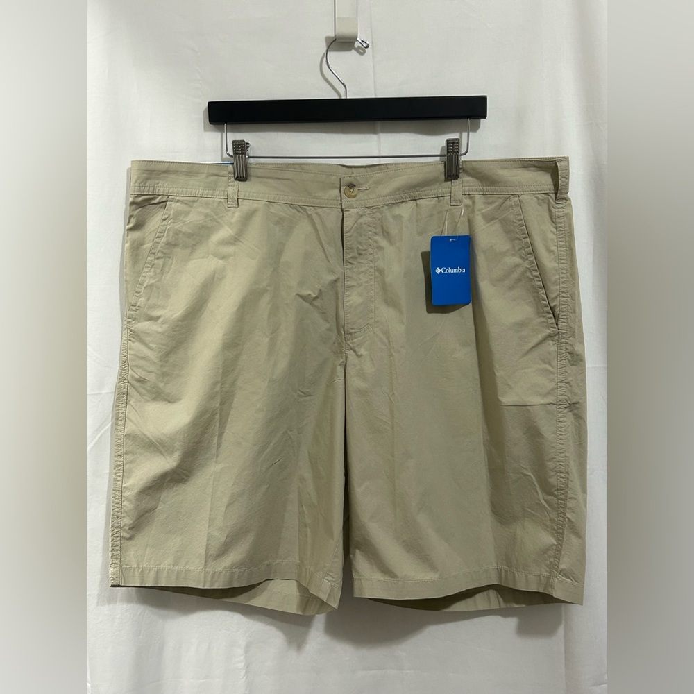 Columbia - Men's Khaki Flat Front Shorts
